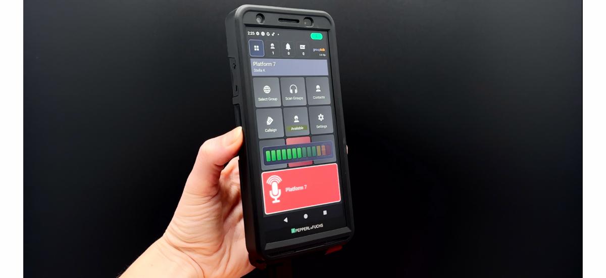 A Smart Ex03 rugged ATEX 5G smartphone being used with grouptalk app