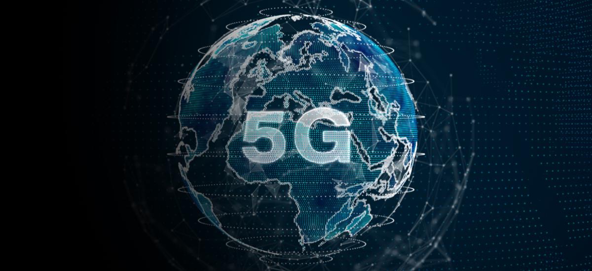 Globe icon representing global 5G network connectivity.